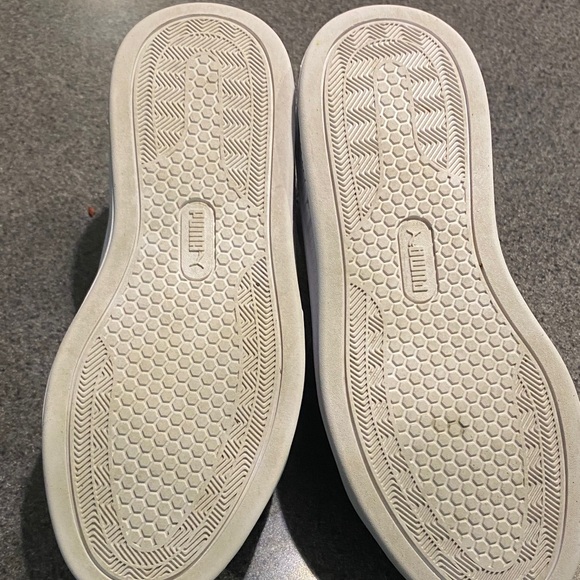 Puma Classic White Leather Sneakers - Picture 4 of 4